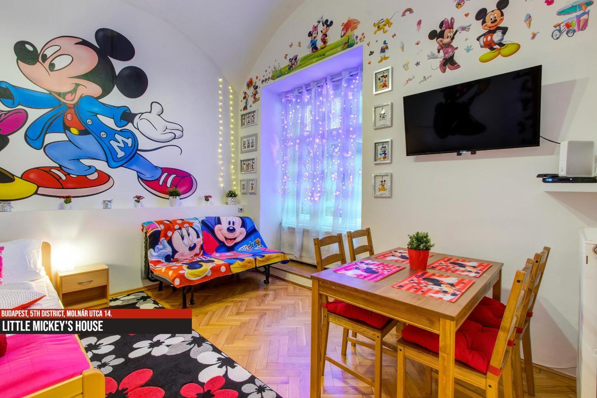 Little Americas Main Street Apartments Budapest Eksteriør billede
